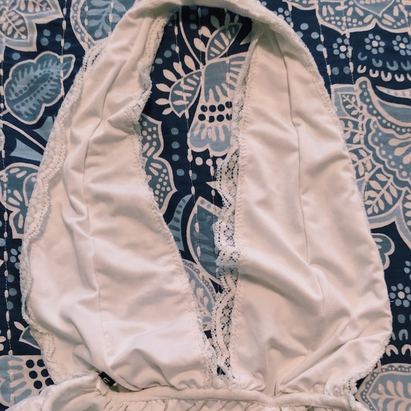 ☆ Lanshifei White Lace Halter Bralette ☆ - Picture 2 of 3